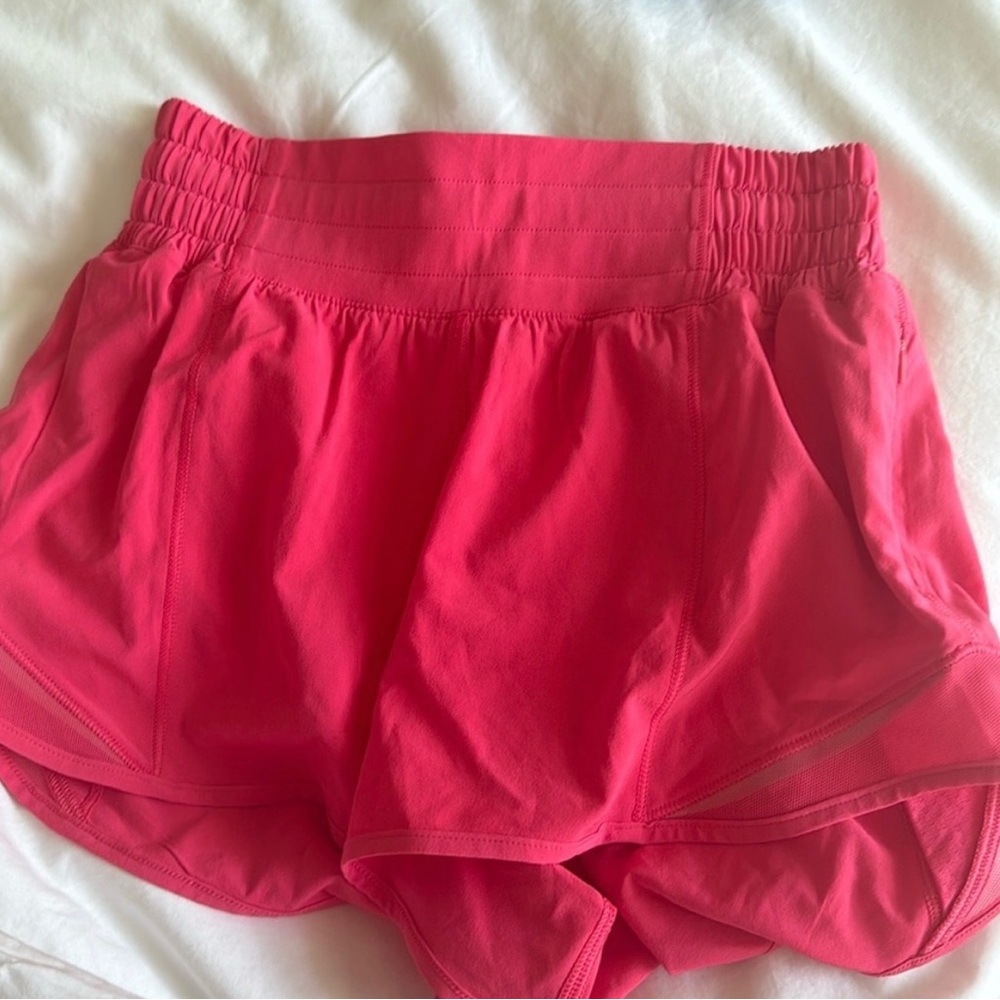 Lululemon Hotty Hot Short 2.5”
